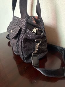 Stylish Kipling Shoulder Bag