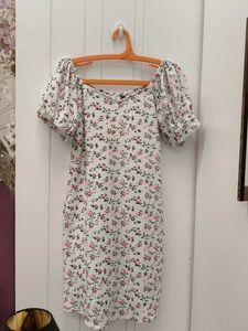 Cute Floral Puff Sleeve Dress