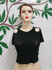 (600)Black Cutout Shoulder Top
