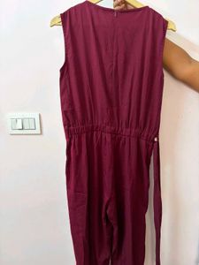 Uptownie Stylish Sleeveless Jumpsuit