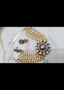 Stunning Pearl & Kundan Necklace Set