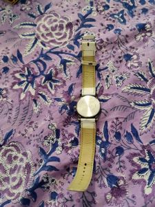 Stylish White Leather Strap Watch