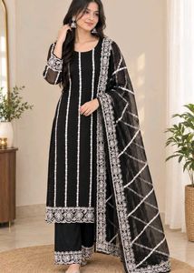 ❤️✨Women's Black Embroidered Suit Set with Dupatta