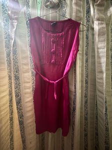 Women's Pink Sleeveless Belted Dress