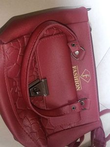 Chic Red Shoulder Bag