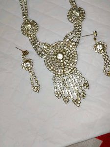 Elegant Necklace &amp; Earring Set
