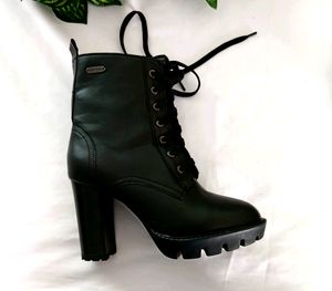 Black Leather Boots (Women)