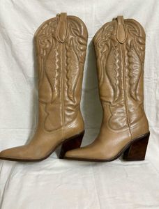 Tan Leather Western Cowboy Boots