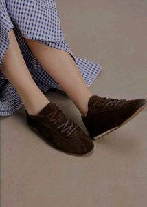 versatile Brown Suede Lace-Up Sneakers🤎
