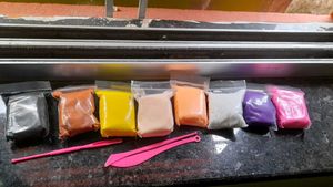 Multi-Color Modeling Clay Set (8pic with tool)