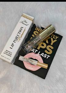 Too Faced Lip Injection Extreme.