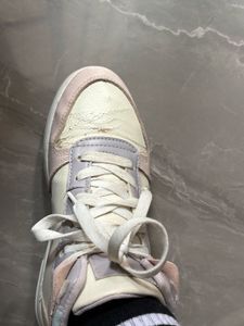 White Sneakers - Casual &amp; Comfortable