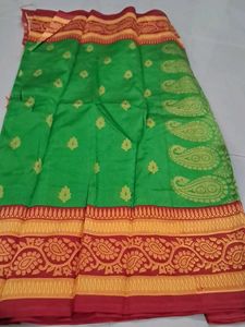 Vibrant Paisley Print Saree