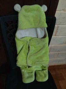 Cute Baby Frog Swaddle Blanket