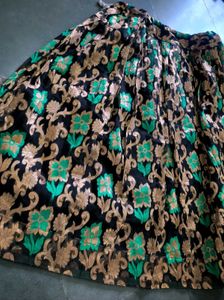 Elegant floral Brocade Skirt ❣️