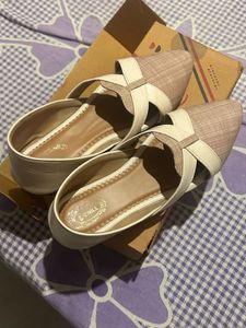 Stylish Women's Flats