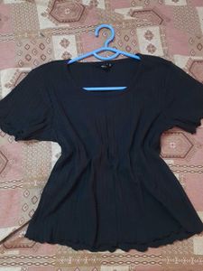 Black Ribbed Short Sleeve Top