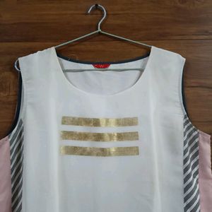 White Sleeveless Kurta By W