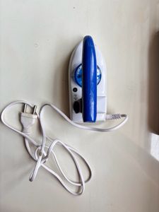 Ozomax Travel Iron