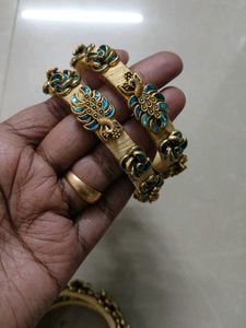 handmade Kundan Bangles (Set of 2)