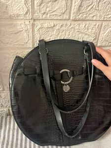 Vero Moda Black Croc-Embossed Shoulder Bag