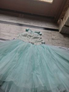 Stunning Teal Tulle frock 5 year girl