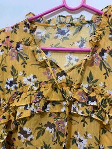 Yellow Floral Ruffle Blouse 34-36