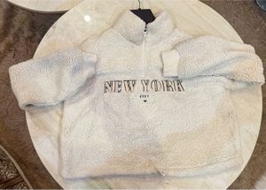 Cozy New York Pullover