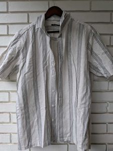 Men's Striped Short Sleeve Shirt- with one mark