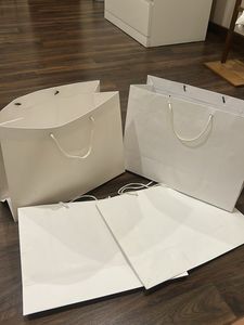 4 JW MARRIOT LUXURY paper  big bags