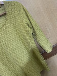 Chic Textured 3/4 Sleeve Top