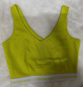 Calvin Klein Jeans V-Neck Crop Top