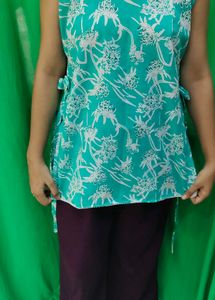 Chic Sleeveless Teal Floral Tunic Top