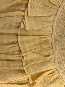Chic Yellow Ruffled Mini Skirt