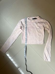 Cream Coloured Crop Top With Full sleeves