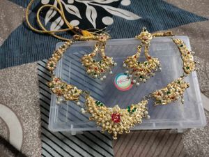 Exquisite Pearl &amp; Kundan Necklace Set