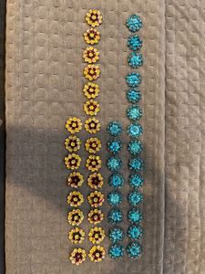 44 Pcs Floral Buttons
