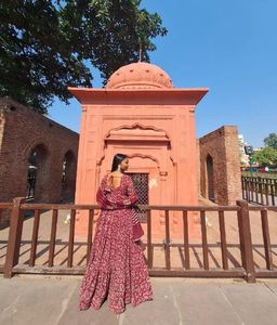 Elegant Pink Floral Kurta Set