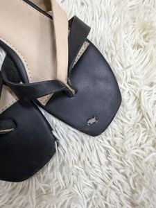 Black Flat Sandals