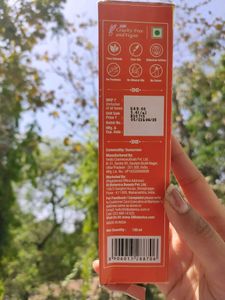 St.Botanica Vitamin C Sunscreen