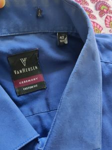 Van Heusen Formal Blue Shirt Size 42