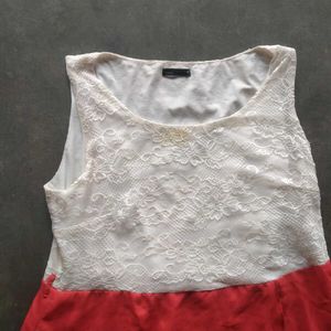 Chic Lace &amp; Ruffle Dress