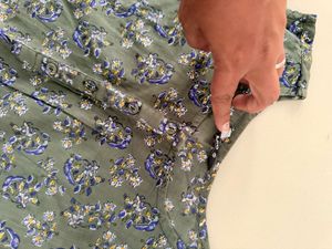 Chic Floral Sleeveless Top