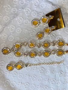 Yellow Necklace Set🌥️
