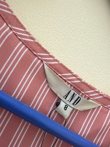 Fashionable Tie-Knot Top