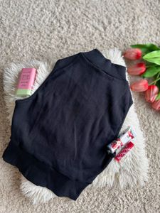 Sleeveless Zip-Up Sweater