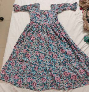 Flowy Floral Print Ethnic Gown