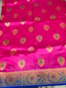 dark purplish pink saree