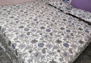 Beautiful Flowers Print 🌹 Double Bed Bedsheet