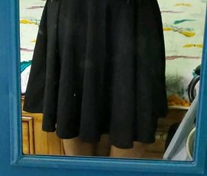 Flowy Black Skirt